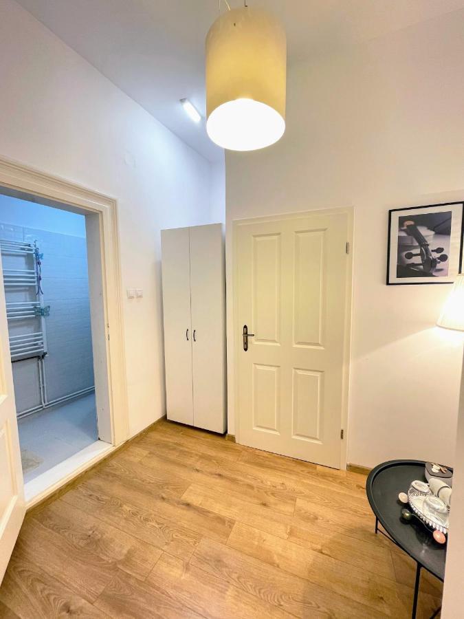 Apartament Plopilor Studios Sibiu Ngoại thất bức ảnh