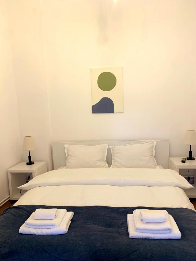 Apartament Plopilor Studios Sibiu Ngoại thất bức ảnh