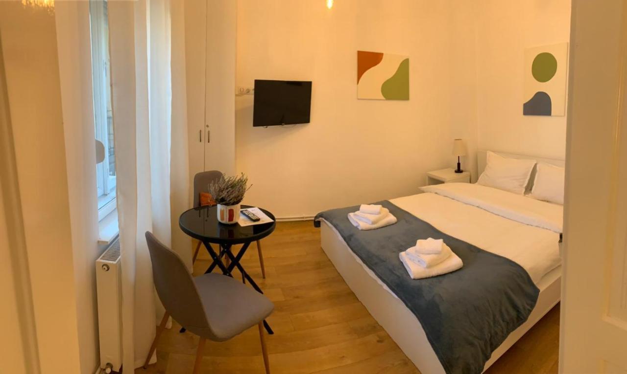 Apartament Plopilor Studios Sibiu Ngoại thất bức ảnh